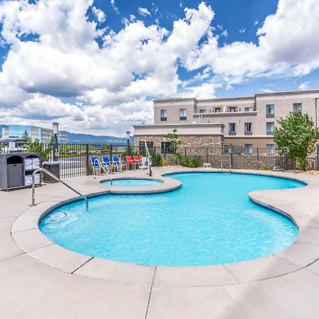 Holiday Inn Express & Suites - Colorado Springs Afa Northgate By Ihg Экстерьер фото
