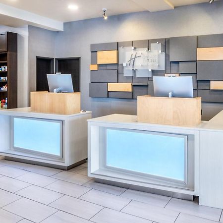 Holiday Inn Express & Suites - Colorado Springs Afa Northgate By Ihg Экстерьер фото
